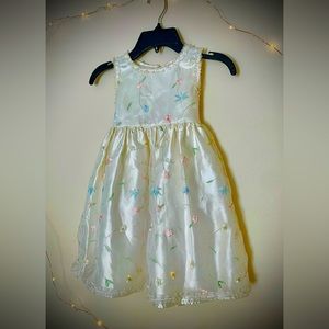 💛floral embroidered dress💛